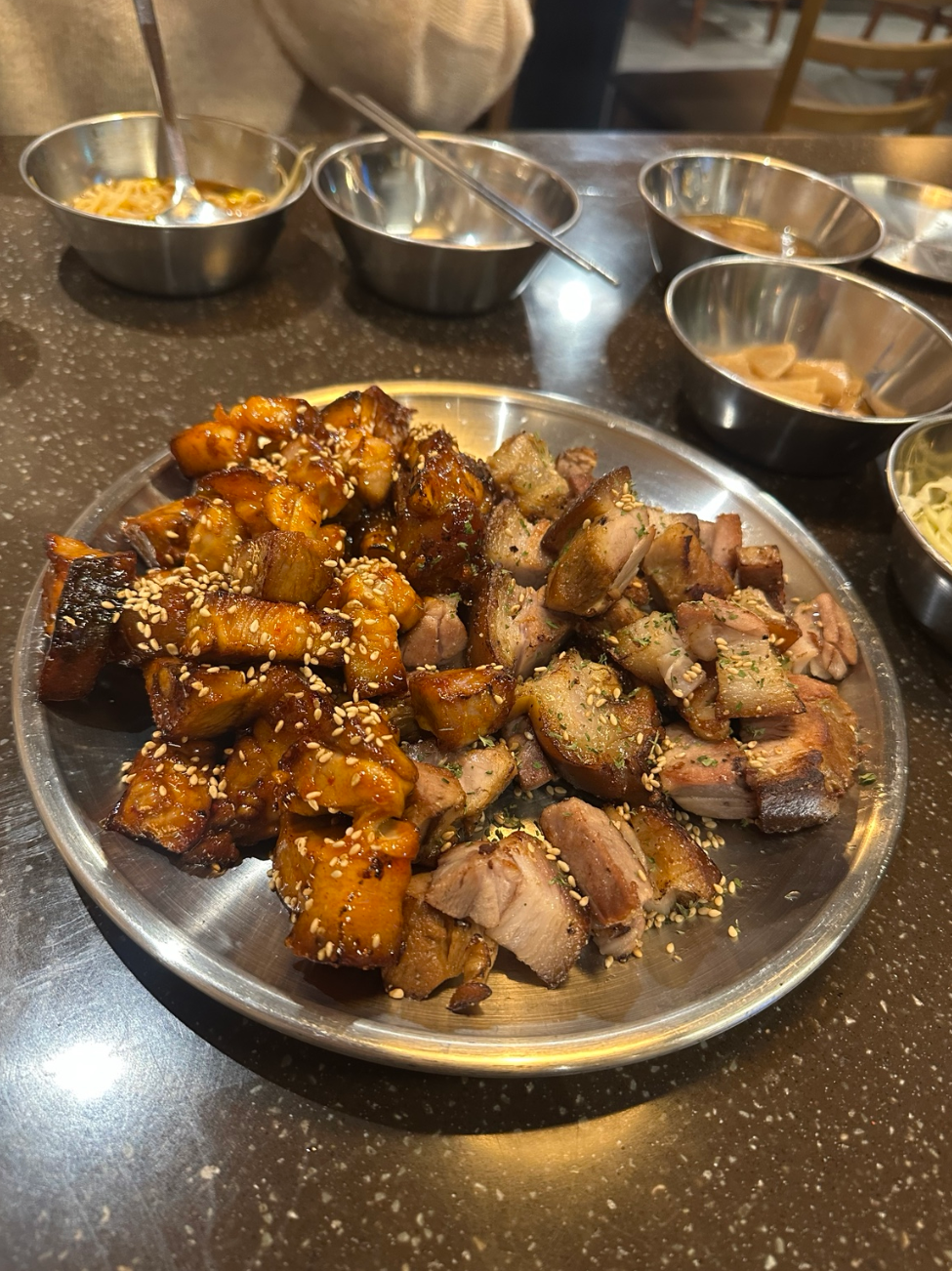 This Jokbal Was Seri…